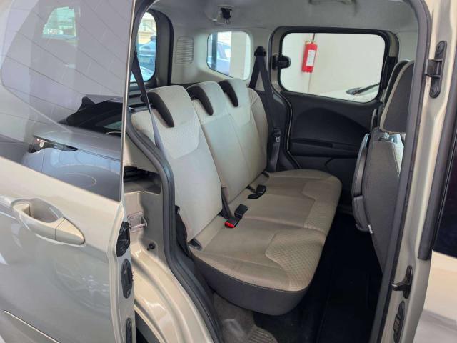 Ford Tourneo Courier 1.6 TDCI 95 CV TITANIUM
