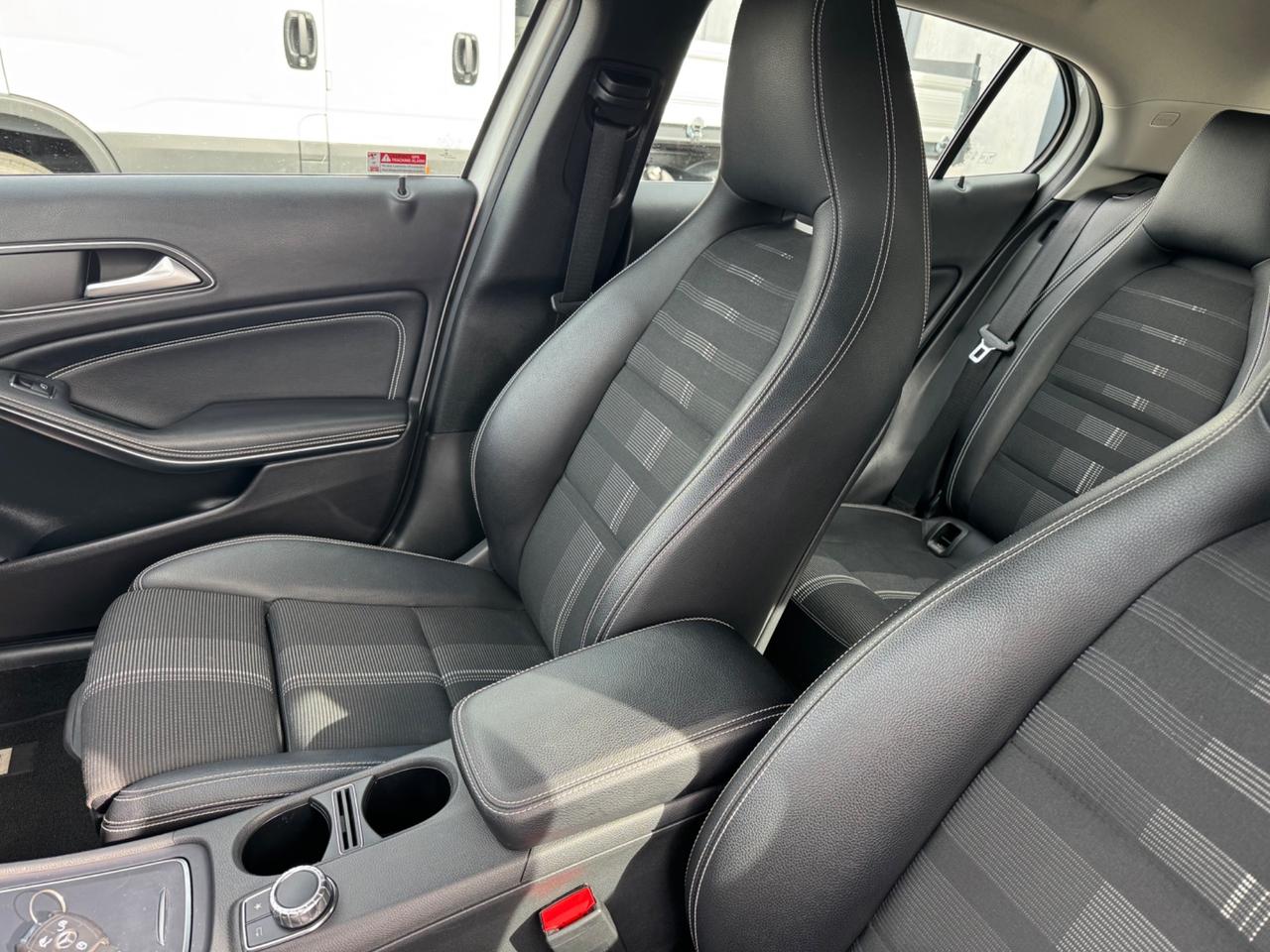 Mercedes-benz GLA 200 d Automatic Sport