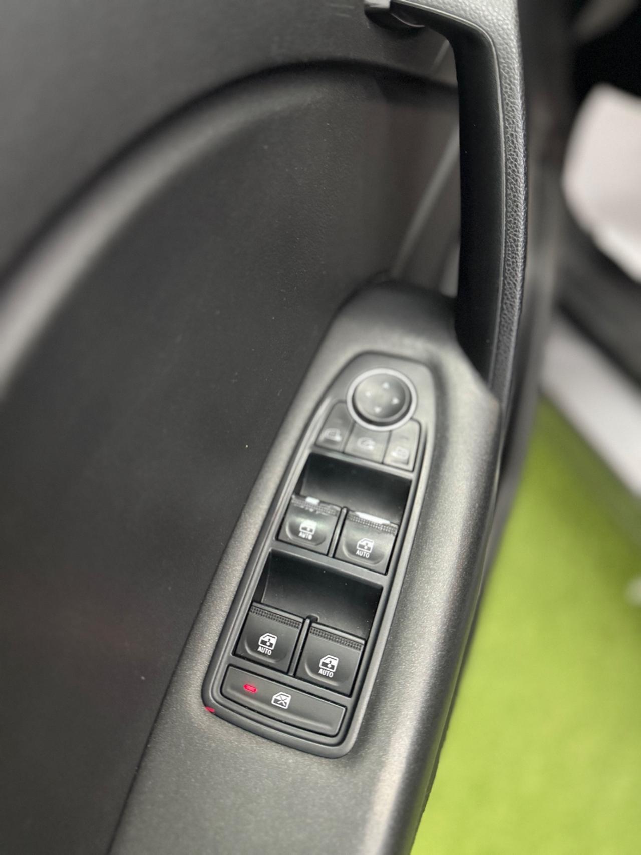 Renault Captur Blue dCi 115 CV EDC Business