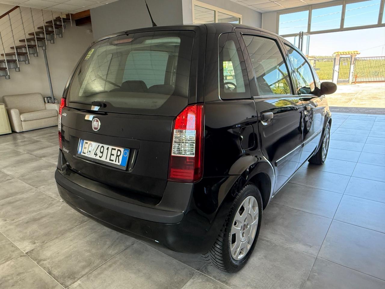 Fiat Idea 1.2 Black Label