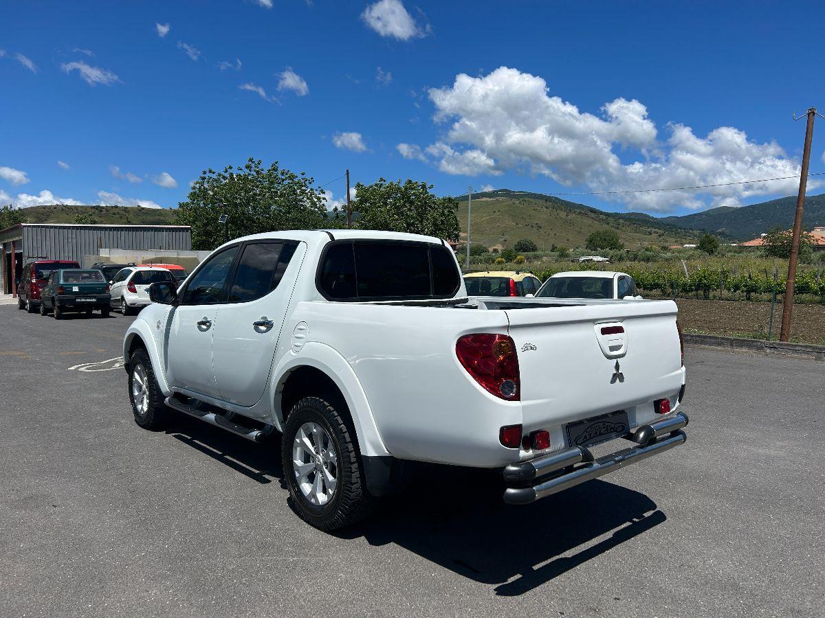 MITSUBISHI - L200 d.cab 2.5 di-d Intense Plus 178cv