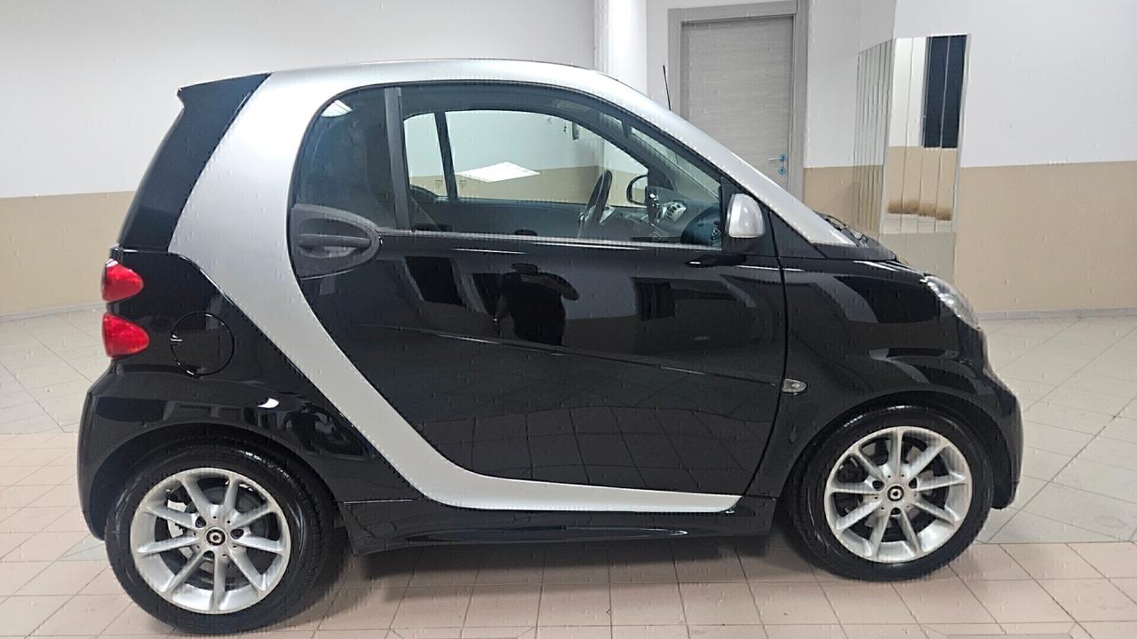 Smart ForTwo 1000 52 kW MHD coupé pulse
