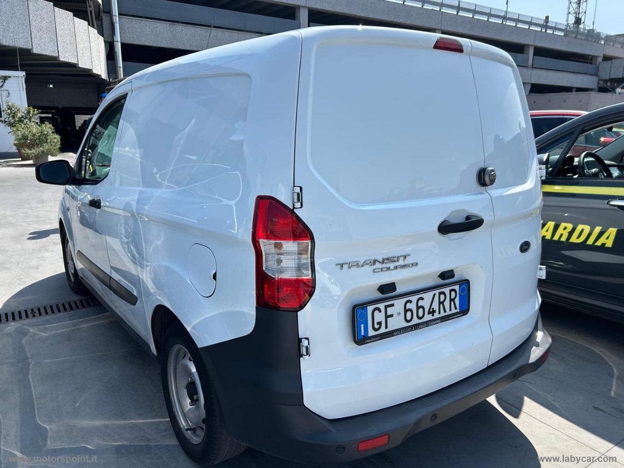 Transit Courier 1.5 TDCi 75CV Van Entry