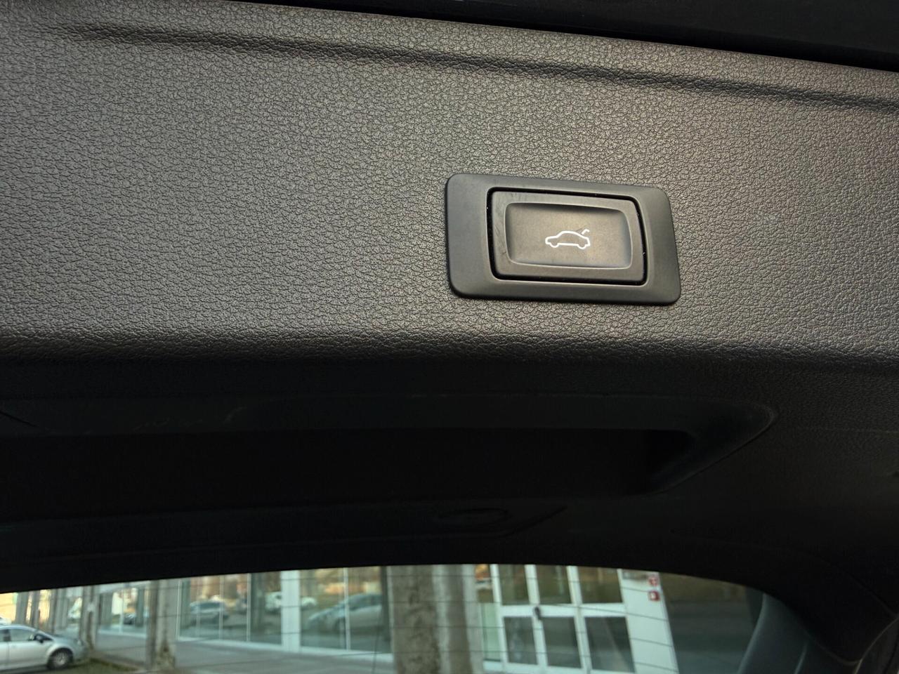 Audi A4 Avant 2.0 TDI 190 CV Sline