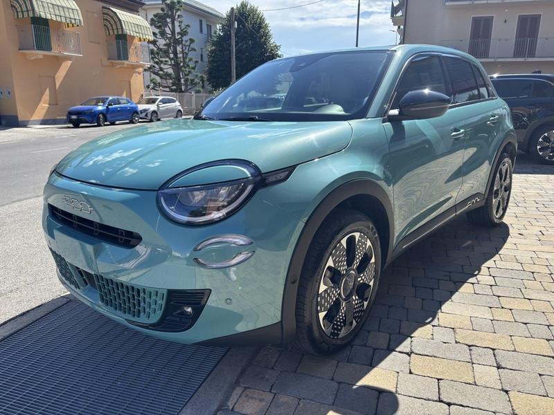 Fiat 600 1.2 hybrid La Prima 110cv auto LED-NAVI-18"