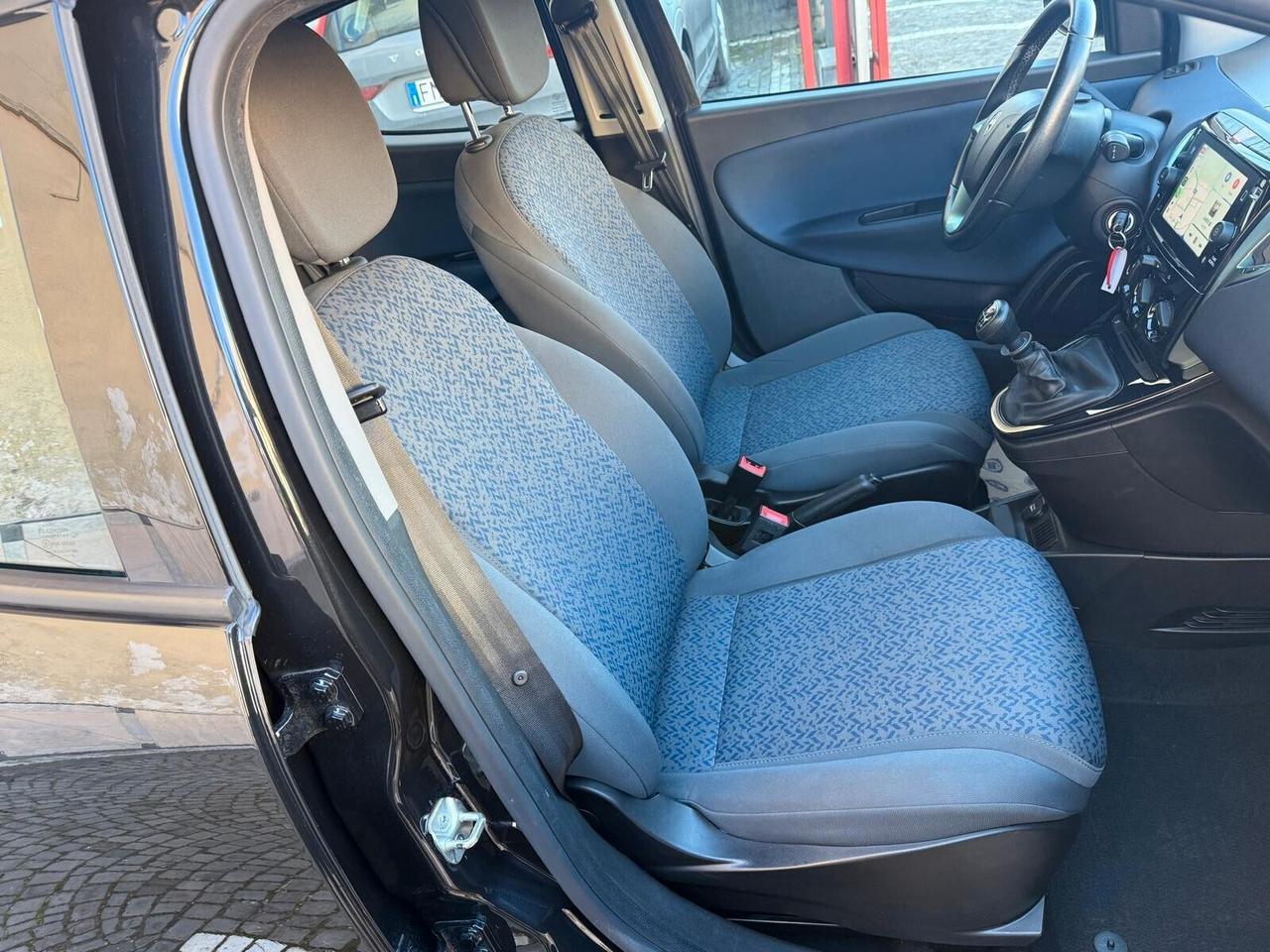 Lancia Ypsilon 1.0 Hybrid 70cv Gold 2023 UNICA