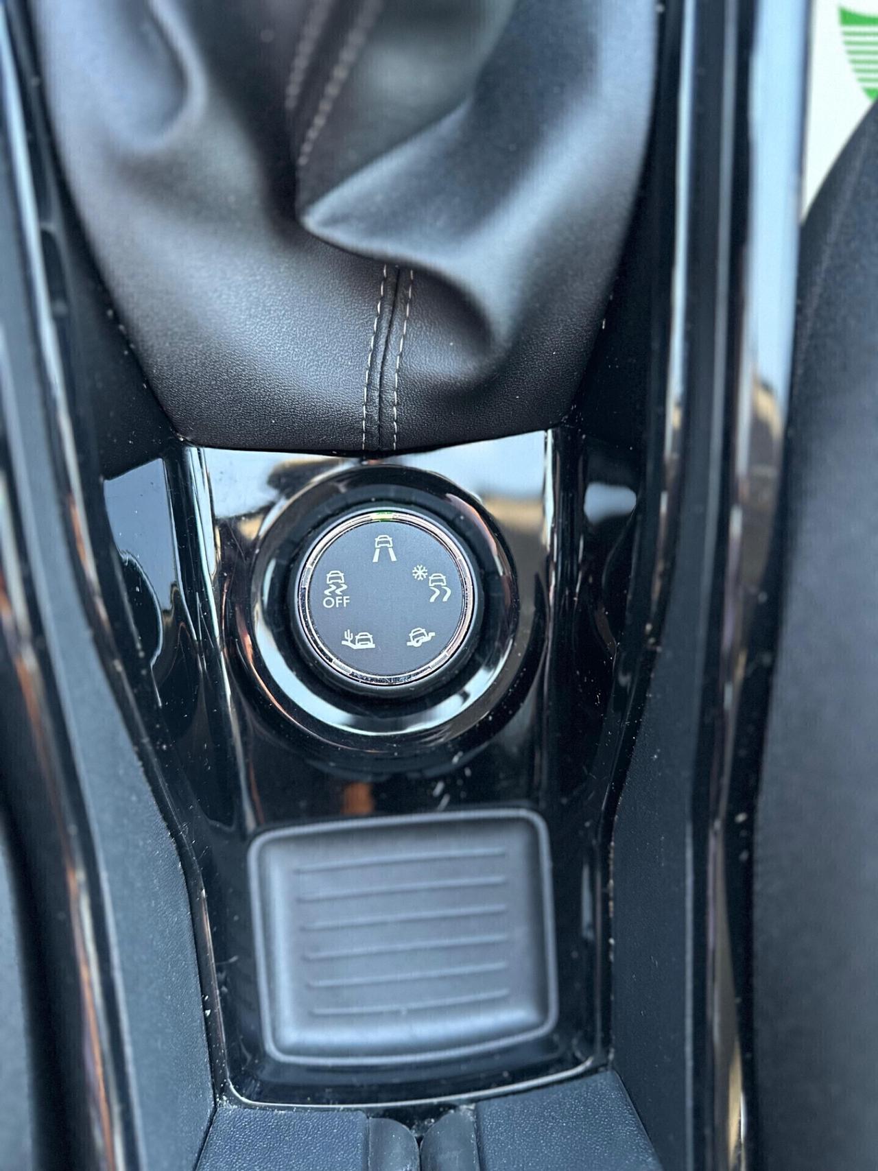 Peugeot 2008 1.6 Blue-HDI 120CV ALLURE