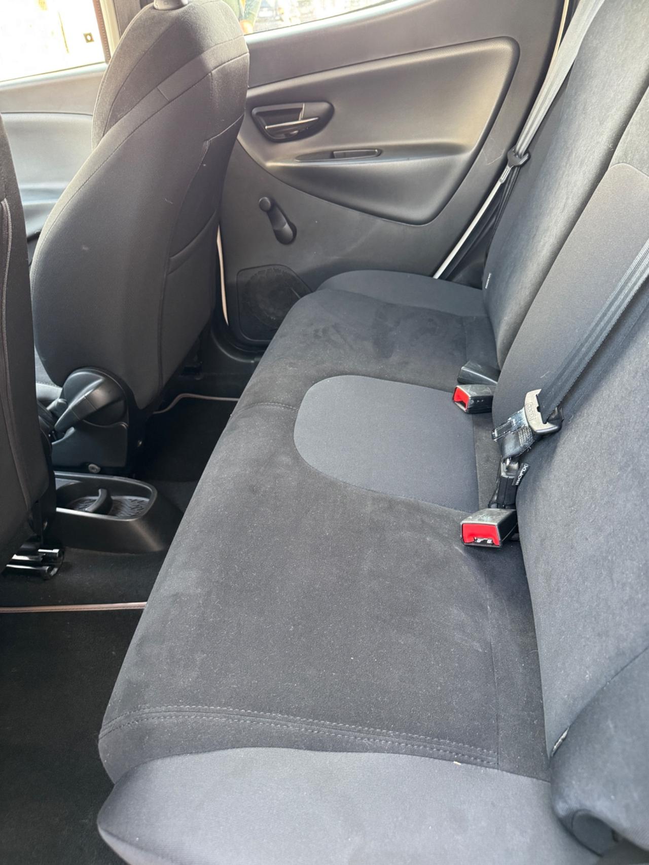 Lancia Ypsilon 1.3 MJT 16V 95 CV 5 porte S&S Gold