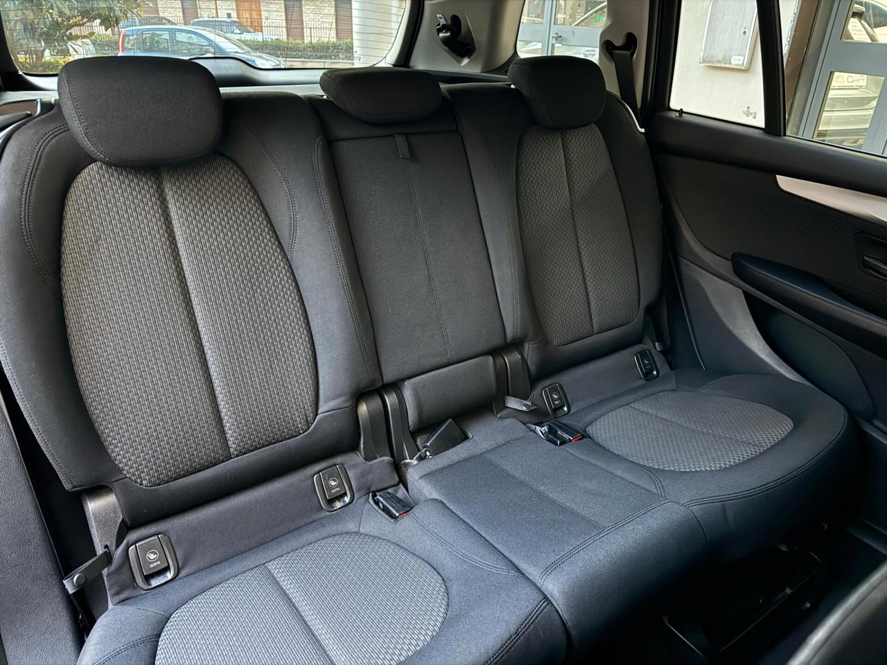 Bmw 216d Active Tourer Luxury 1.5 d 116 cv 7 posti