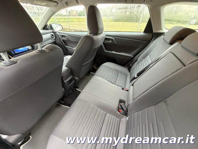 TOYOTA Auris Touring Sports 1.8 Hybrid