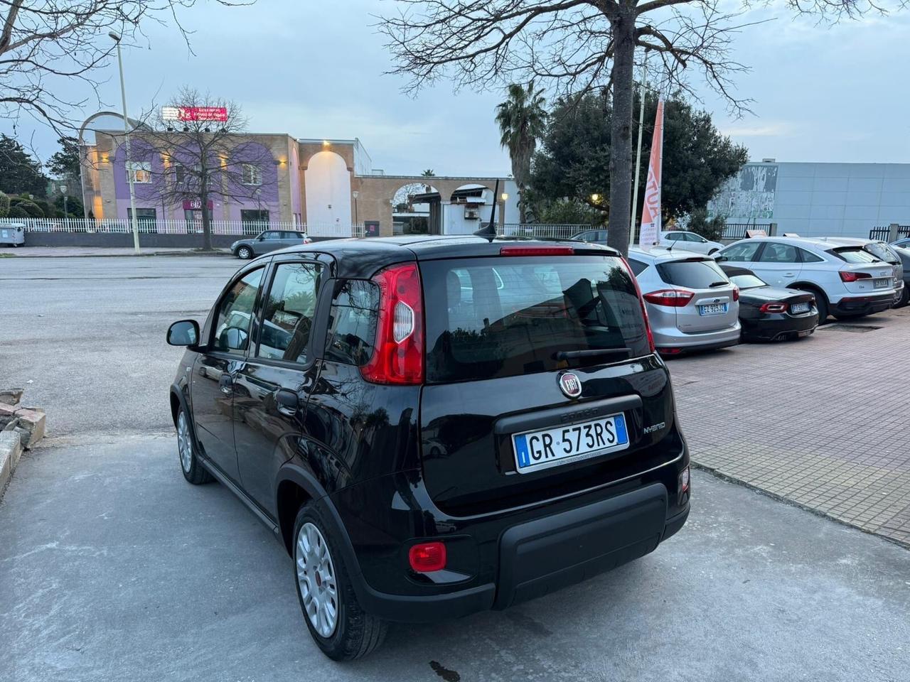 Fiat Panda KM.28.000 1.0 HYBRID 10/2023