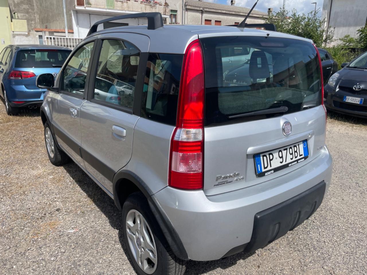 Fiat Panda 1.3 MJT 16V 4x4 con tasto ELD differenzi garanzia 12