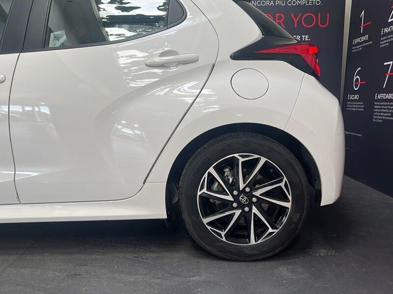 Toyota Yaris Hybrid Trend MY22