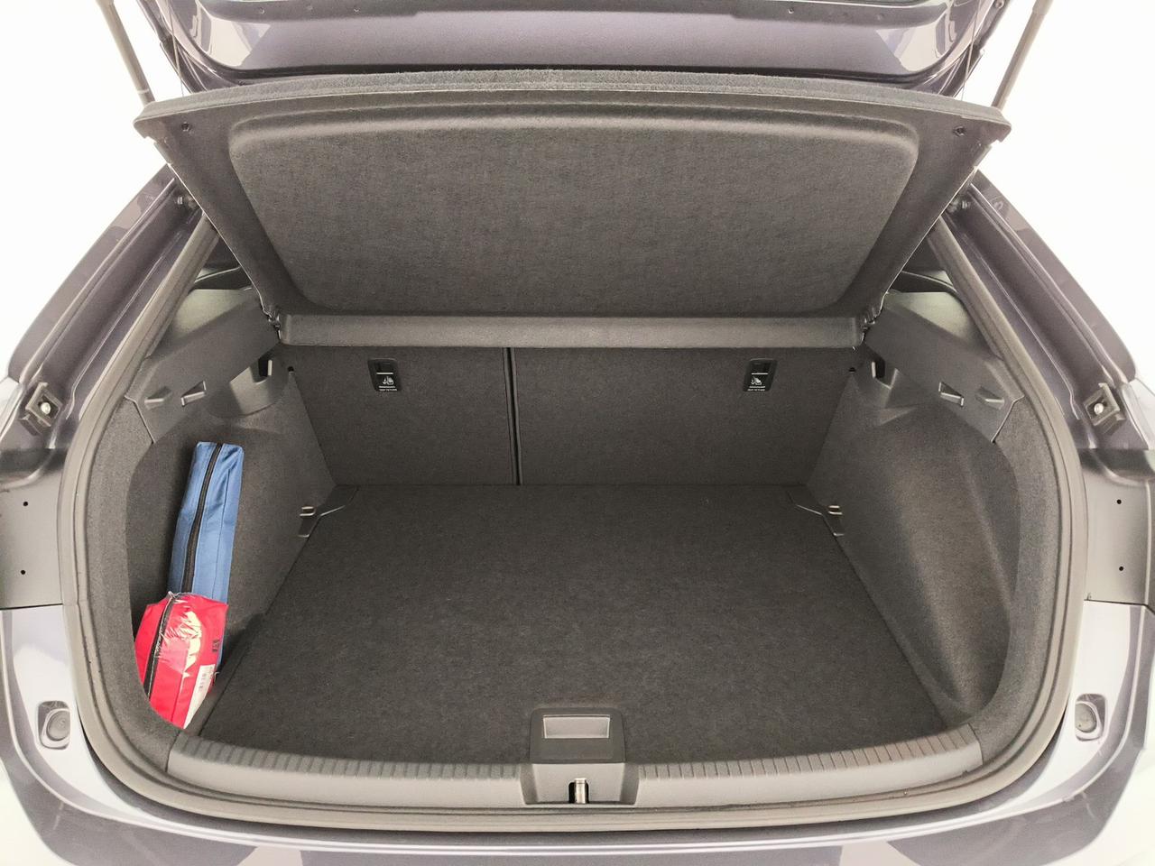 Volkswagen Taigo 1.0 tsi r-line plus 115cv