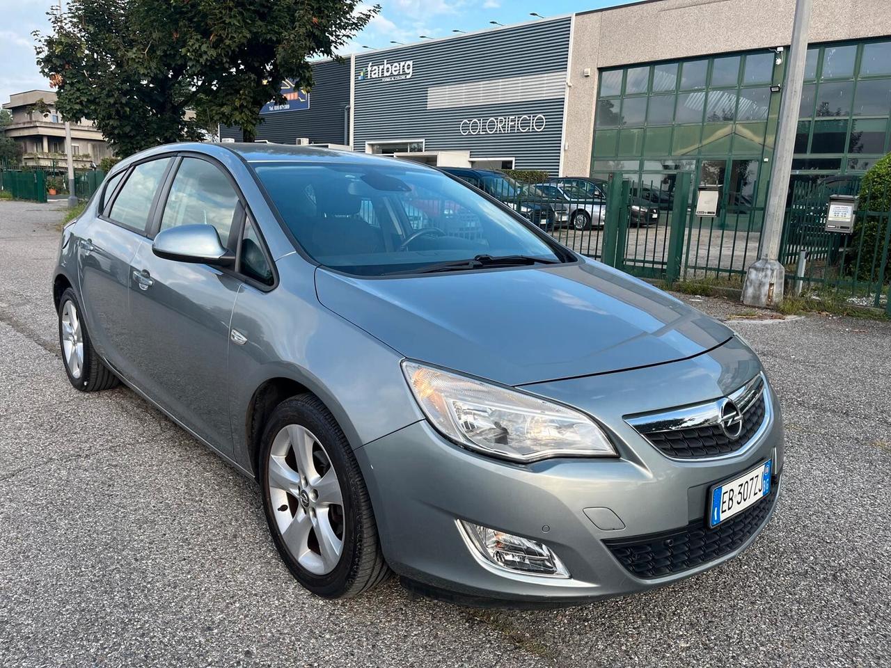 Opel Astra 1.4 Turbo 140CV 5 porte Cosmo