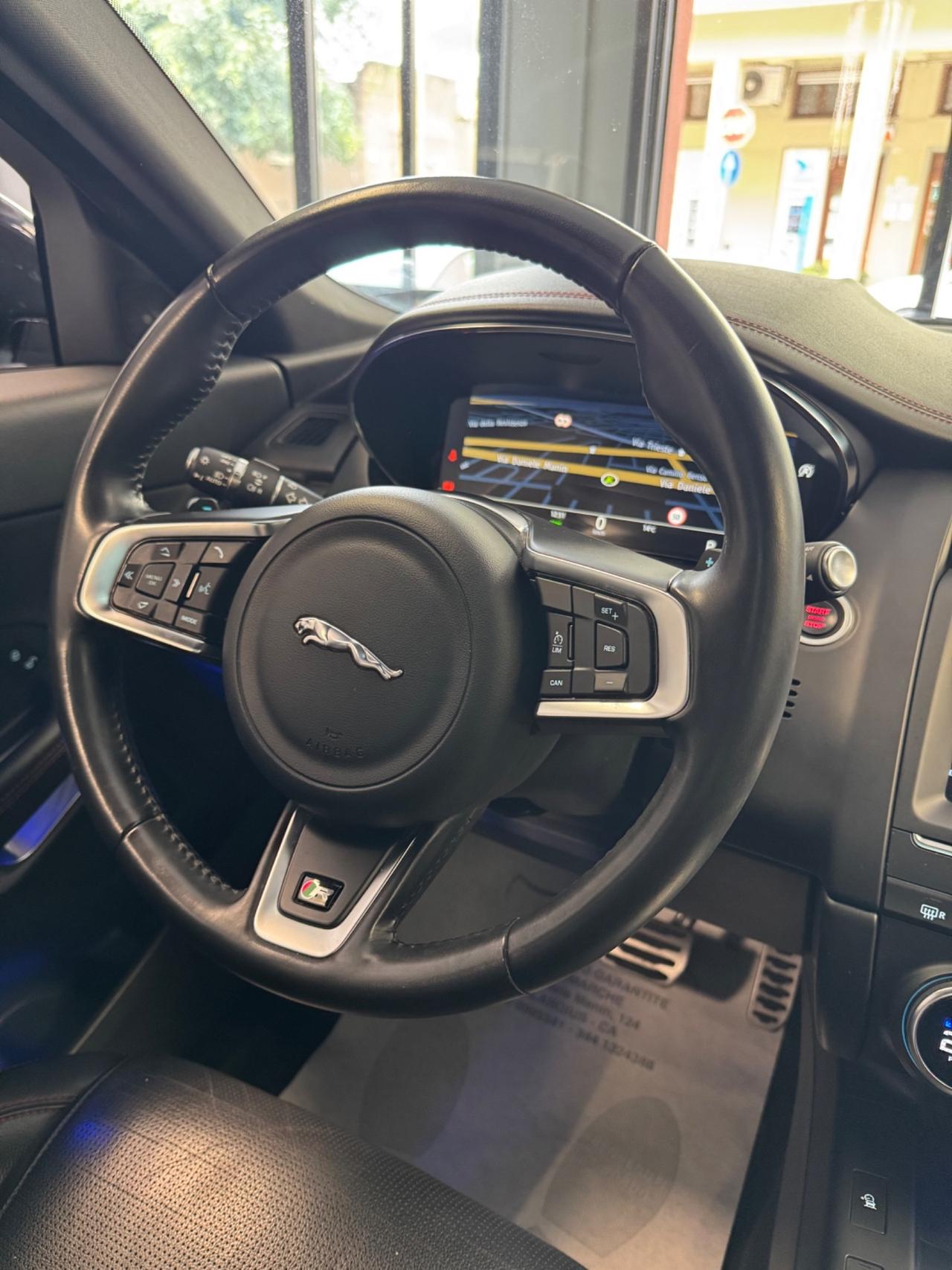 Jaguar E-Pace 2.0D 150 CV R-Dynamic Tetto