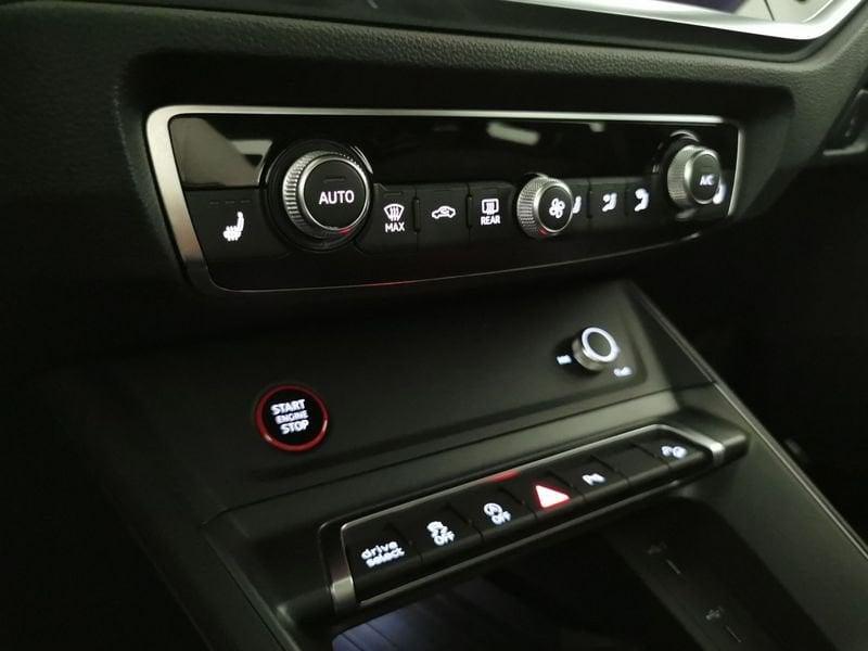 Audi Q3 RS 2.5 quattro s-tronic