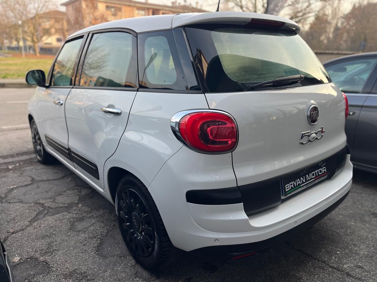 Fiat 500L Wagon 1.3 Multijet 95 CV Mirror