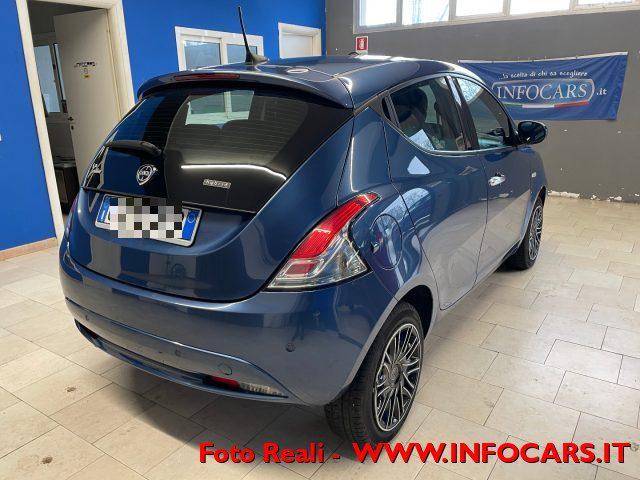 LANCIA Ypsilon 1.0 FireFly 5 porte S&S Hybrid Gold