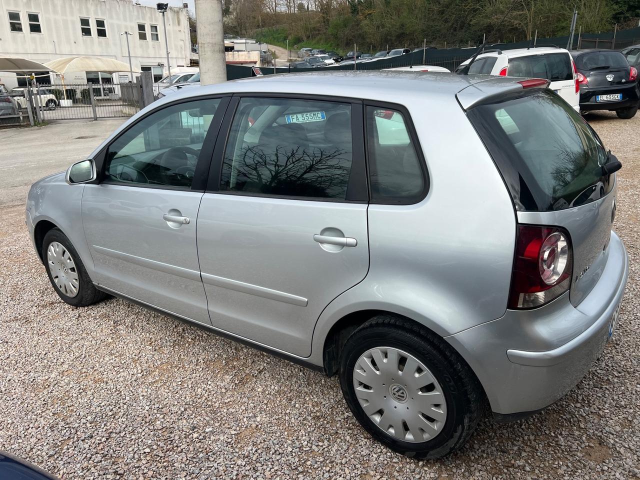 Volkswagen Polo 1.2 5p. Trendline