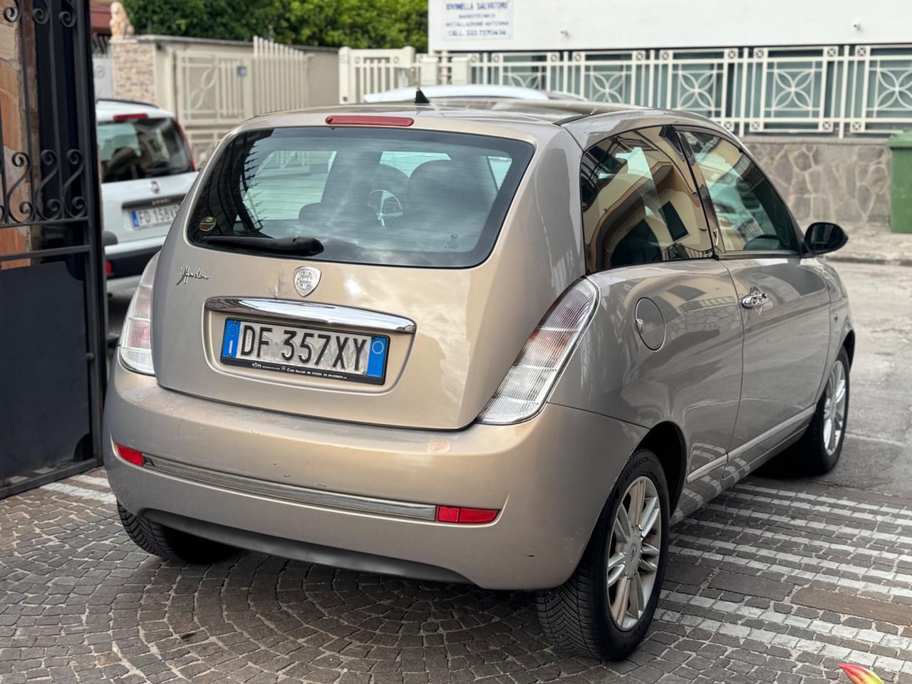 Lancia Ypsilon 1.2 Oro Giallo