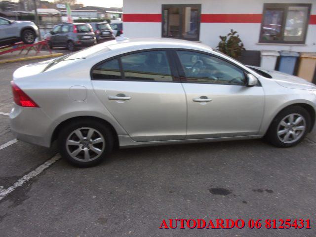 VOLVO S60 2.0 T Powershift Summum