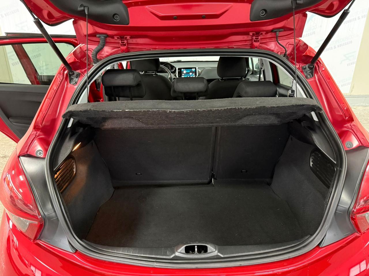 Peugeot 208 PureTech 82cv 5 porte Allure