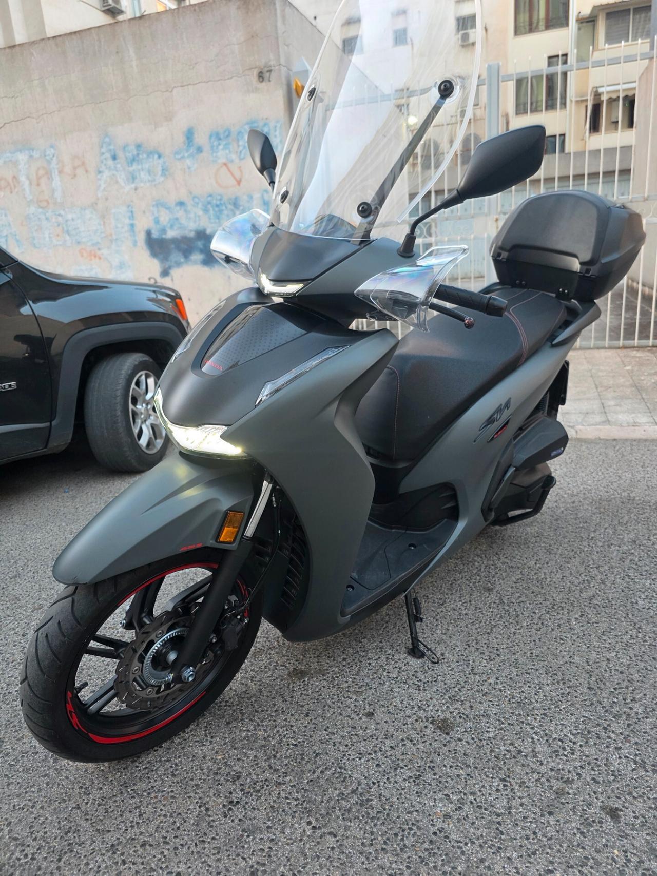 Honda SH 350 Sport