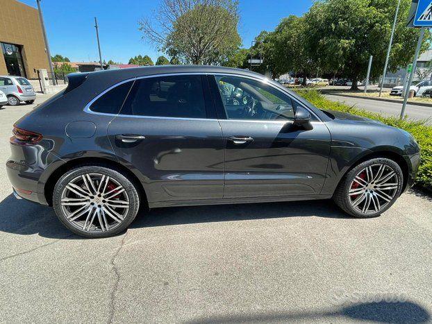Porsche Macan Turbo