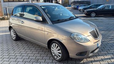 Lancia Ypsilon 3 Porte Ypsilon 1.2 8v Platino