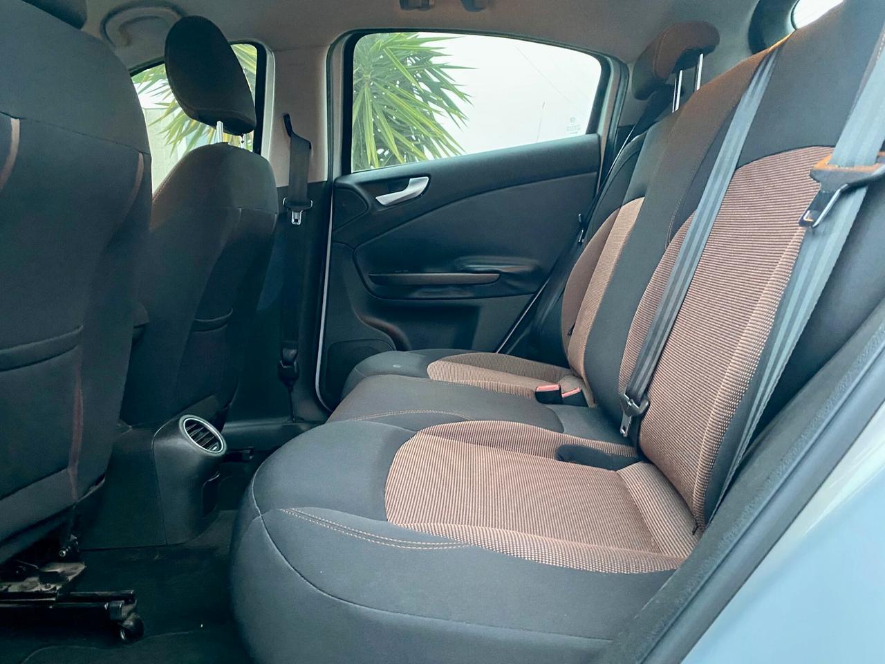 Alfa Romeo Giulietta 1.6 JTDm-2 105 CV Distinctive