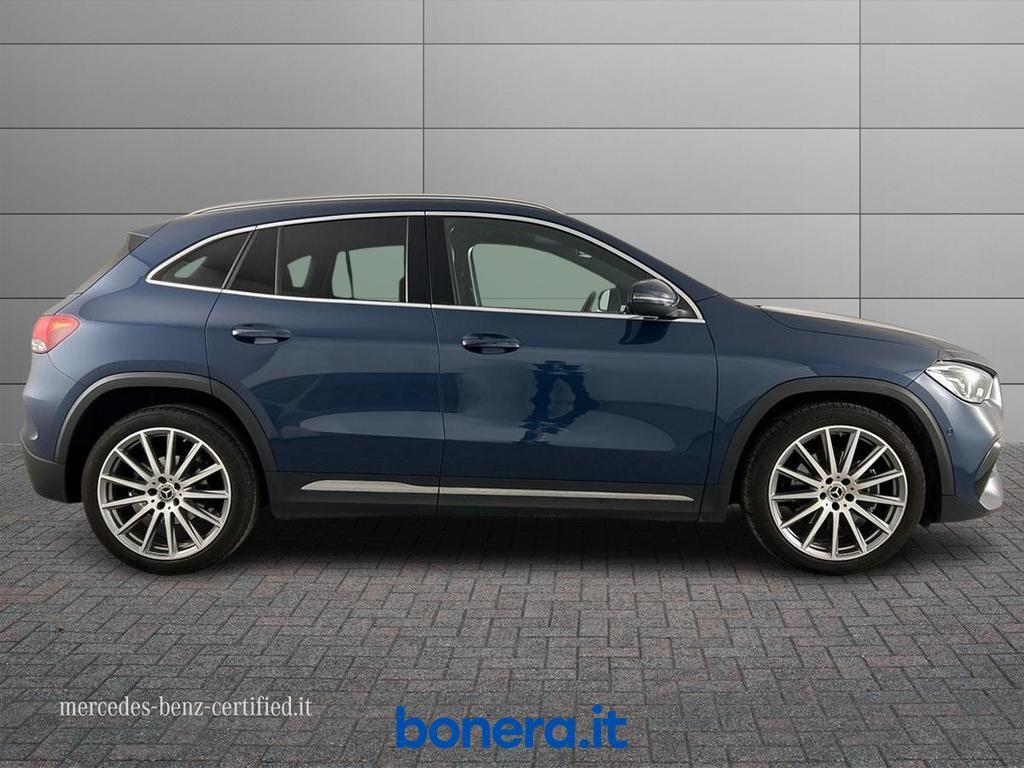 Mercedes GLA 200 200 D Premium 8G-DCT
