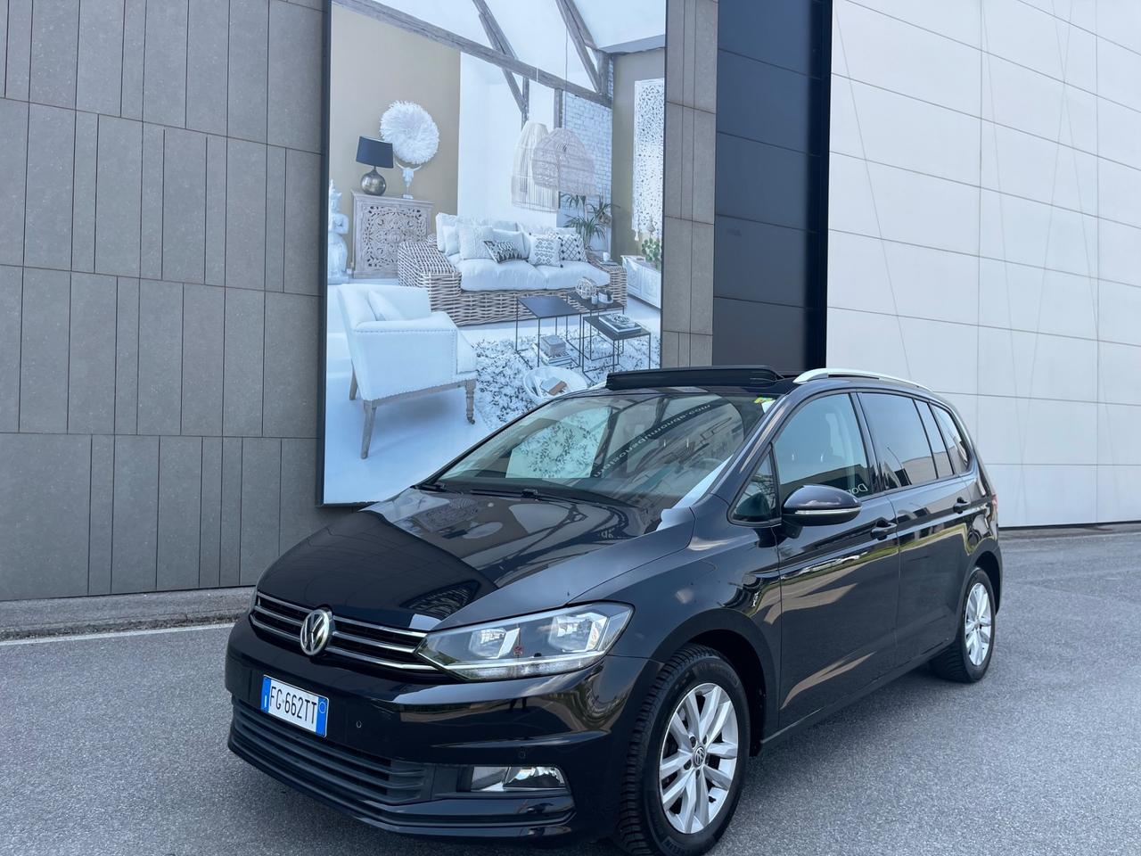 Volkswagen Touran 1.4 TSI DSG Executive BlueMotion Technology