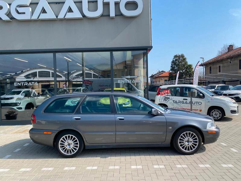 Volvo V40 1.9d 115cv