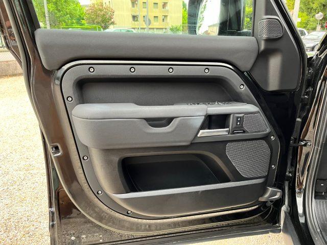 LAND ROVER Defender 110 3.0D I6 200 CV AWD Auto X-Dynamic SE