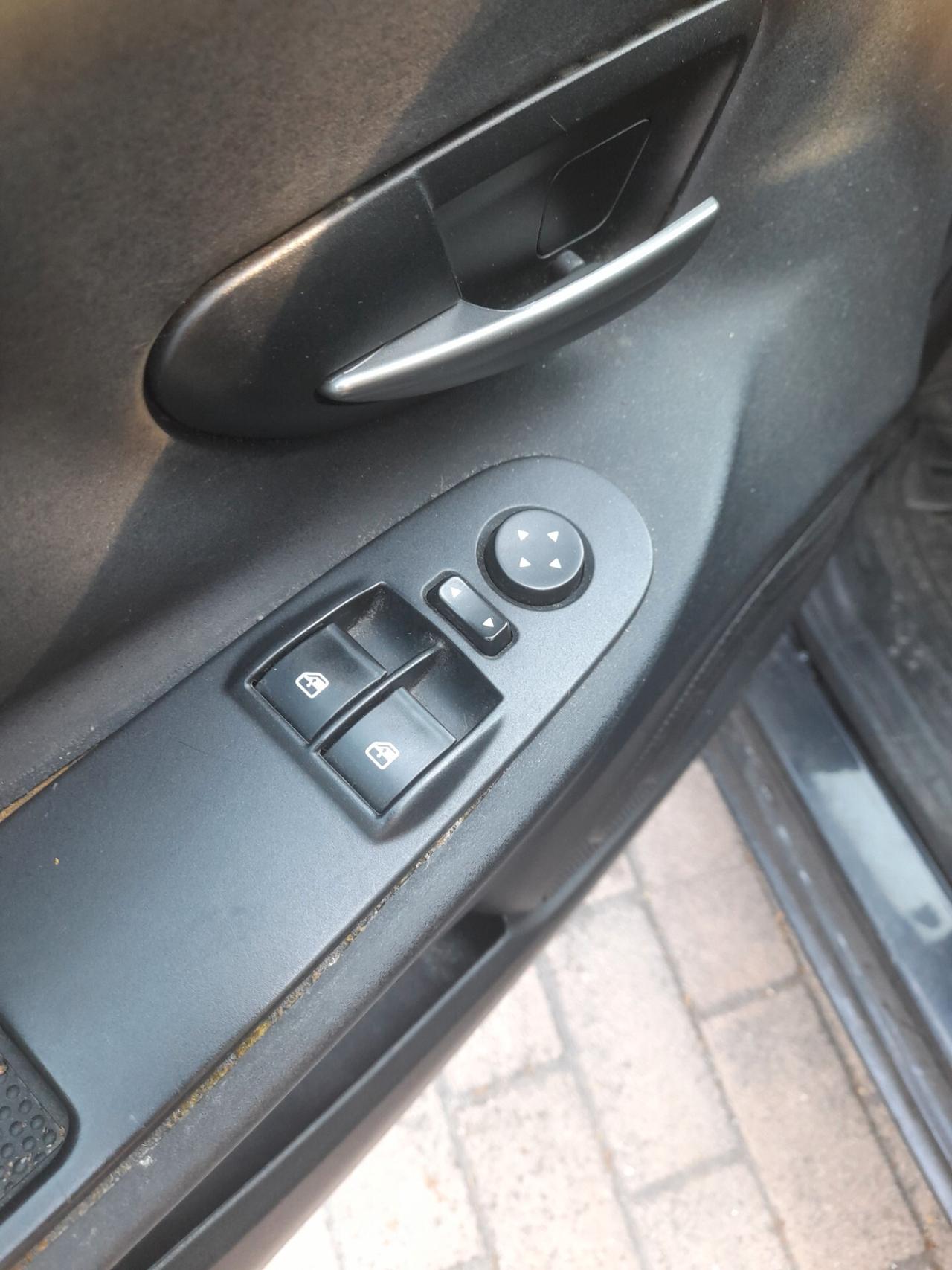 Lancia Ypsilon 0.9 TwinAir 85 CV Metano