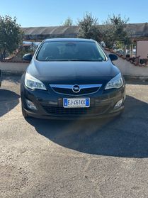 Opel Astra 1.4 Turbo 140CV 5 porte Cosmo