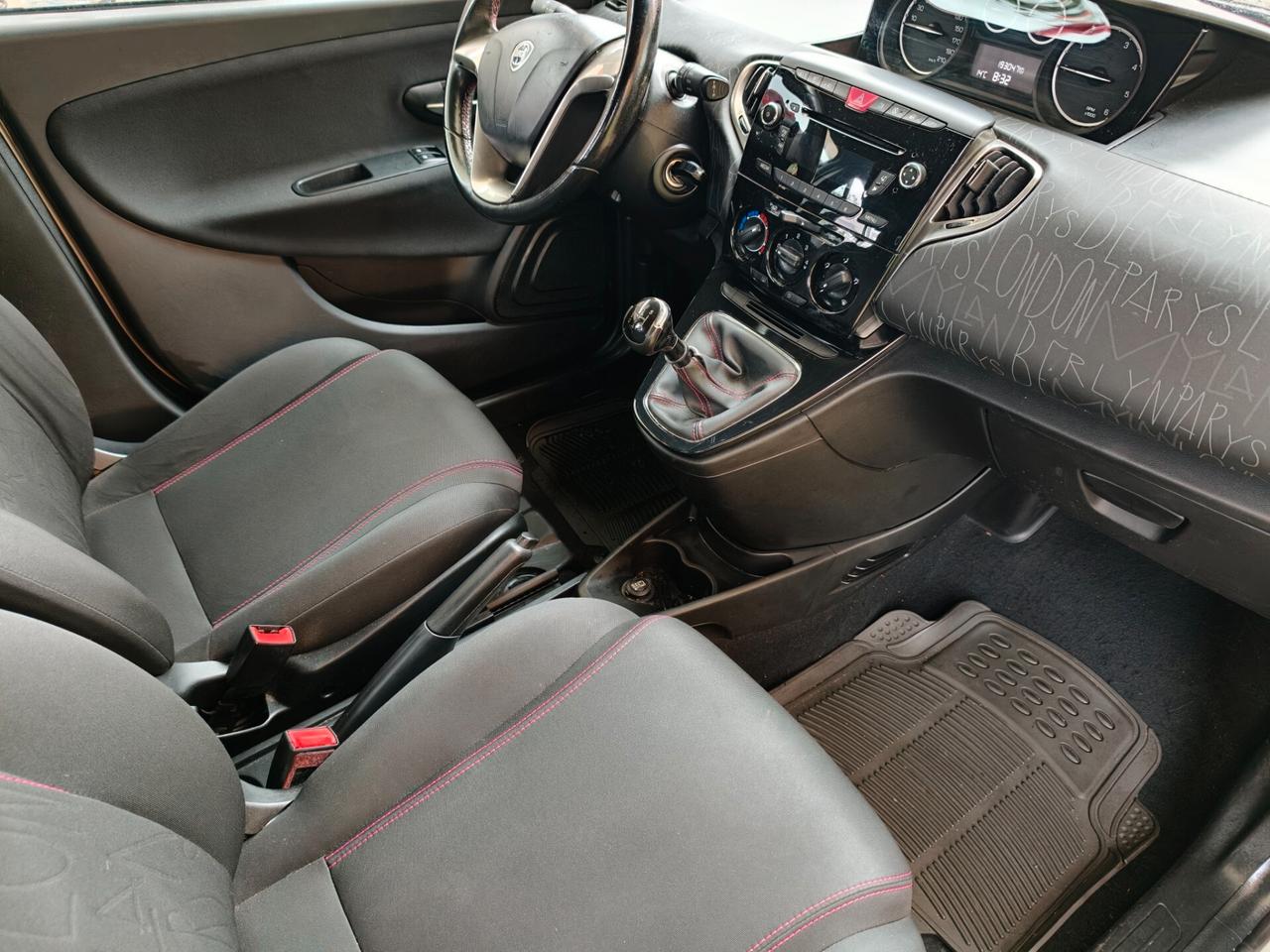 Lancia Ypsilon 1.3 MJT 16V 95 CV 5 porte S&S Platinum