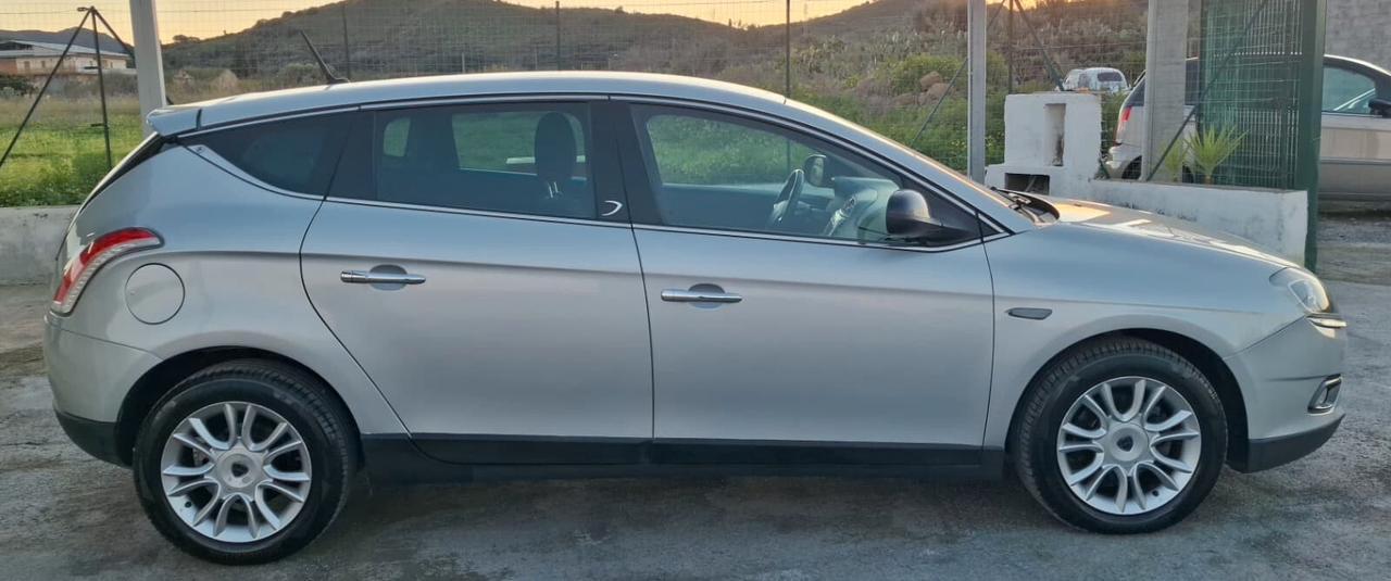 Lancia Delta 1.6 MJT DPF 105 CV Gold