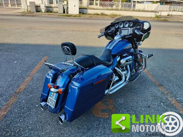 HARLEY-DAVIDSON FLHX Street Glide SPECIAL 107