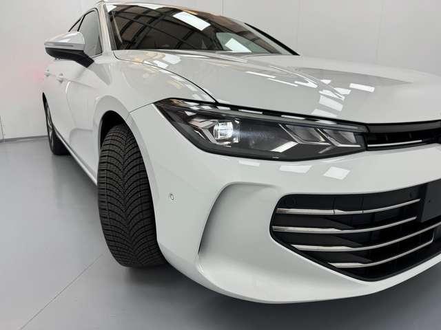 Volkswagen Passat ELEGANCE 2.0 TDI 150 CV DSG *FARI PERF+NAVI* PROMO