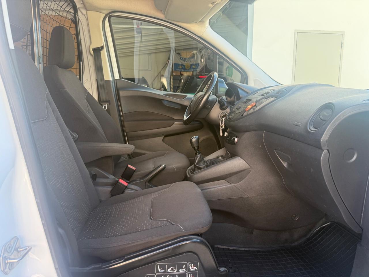 Ford Transit Courier 1.5 TDCi 75cv Van
