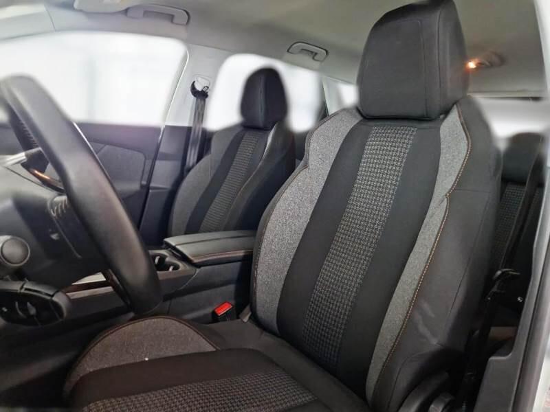 Peugeot 3008 BlueHDi 130 S&S Business