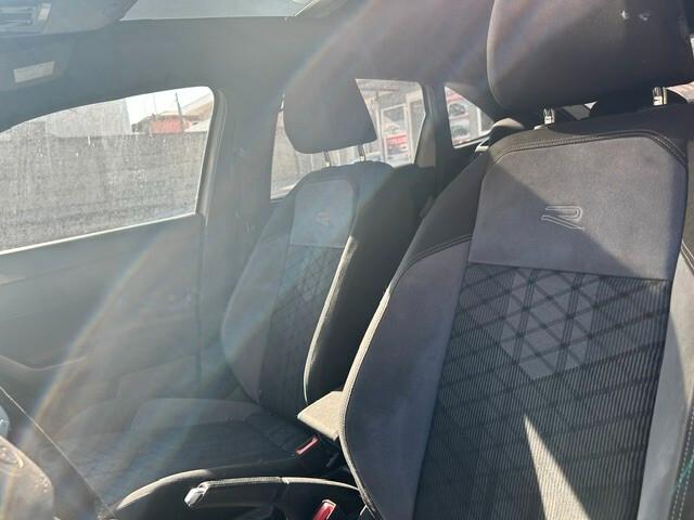 Volkswagen Taigo 1.0 TSI 110 CV DSG R-Line incidentata sinistrata