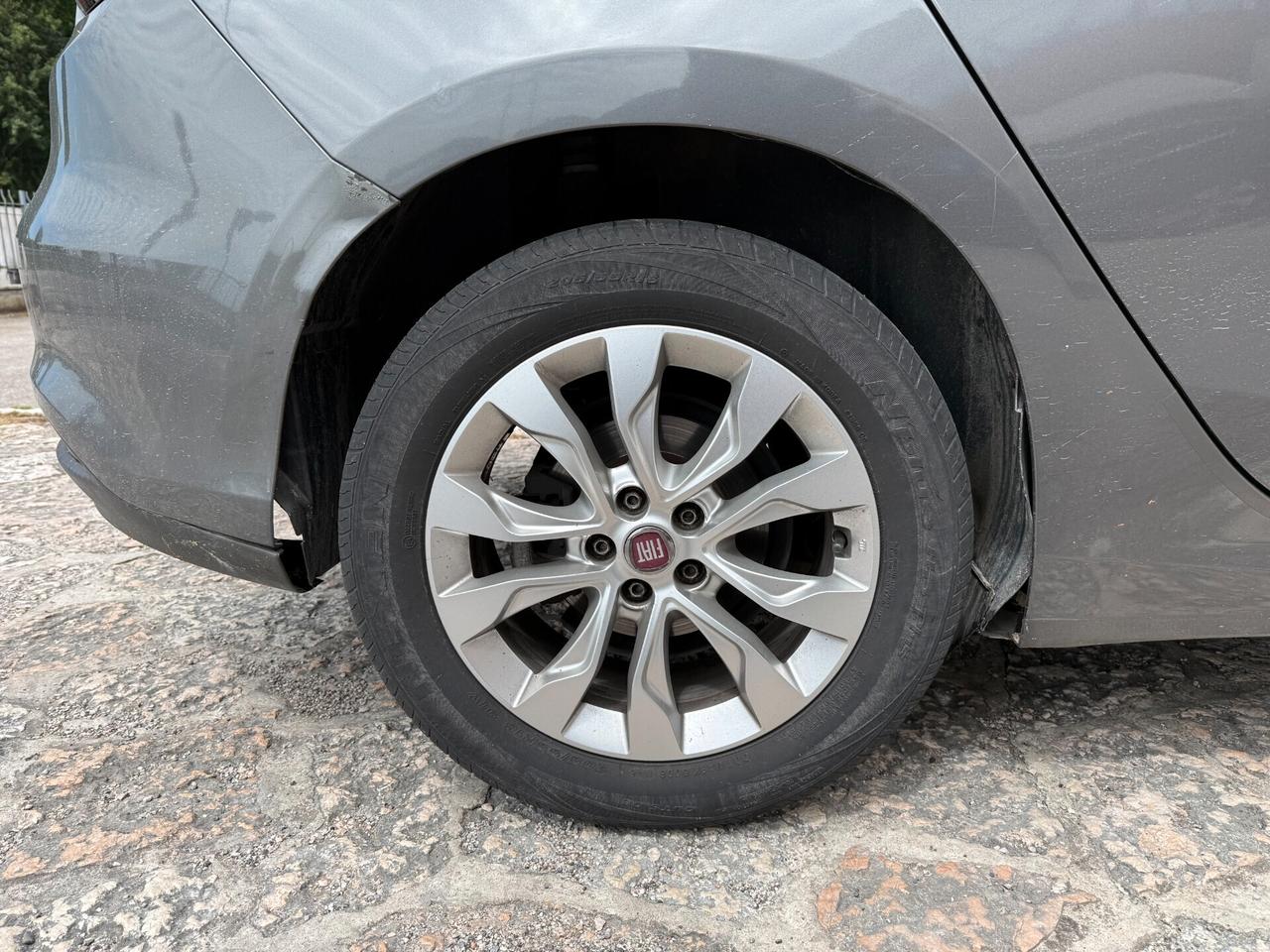 Fiat Tipo 1.6 Mjt S&S 5 porte Lounge