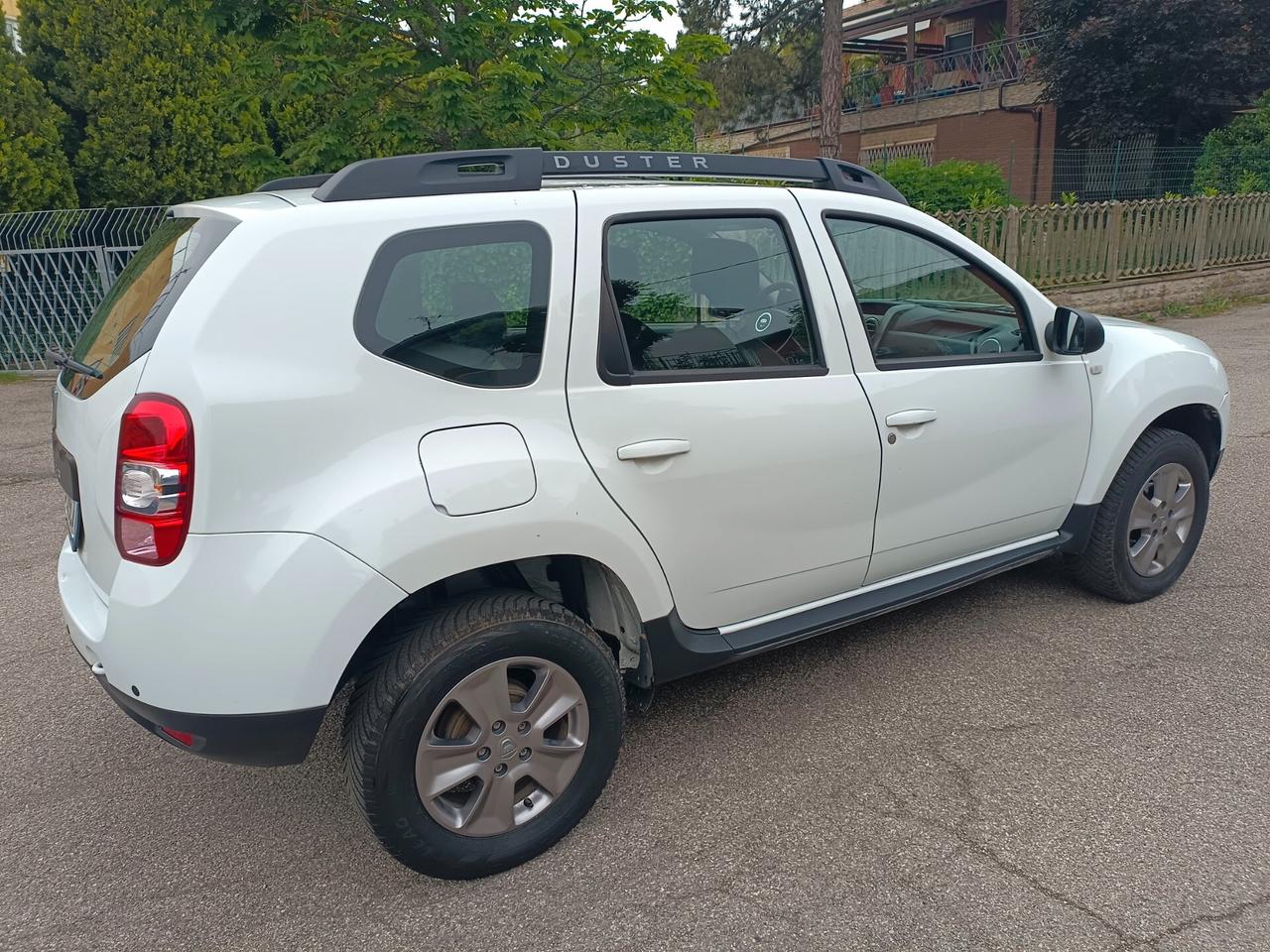 Dacia Duster 1.6 GPL Lauréate