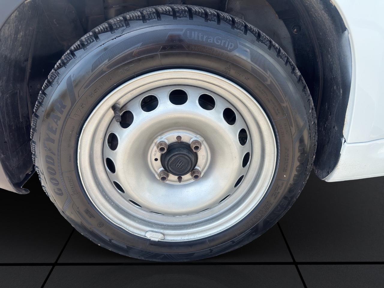 Fiat Panda +IVA 1.2 POP NEW VAN N1 2 POSTI-CLIMA-E6D-