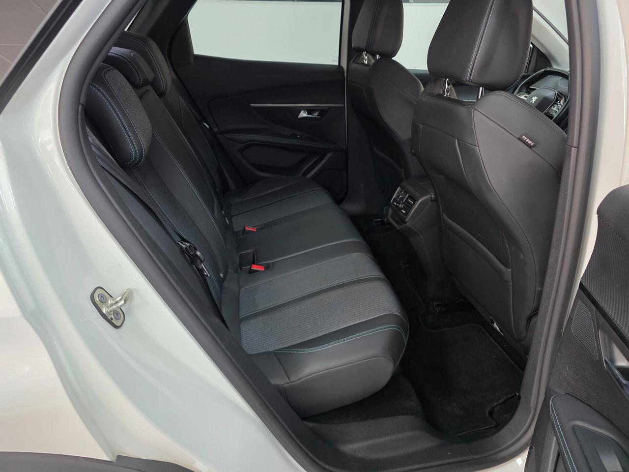 Peugeot 3008 BlueHDi 130 S&S Allure
