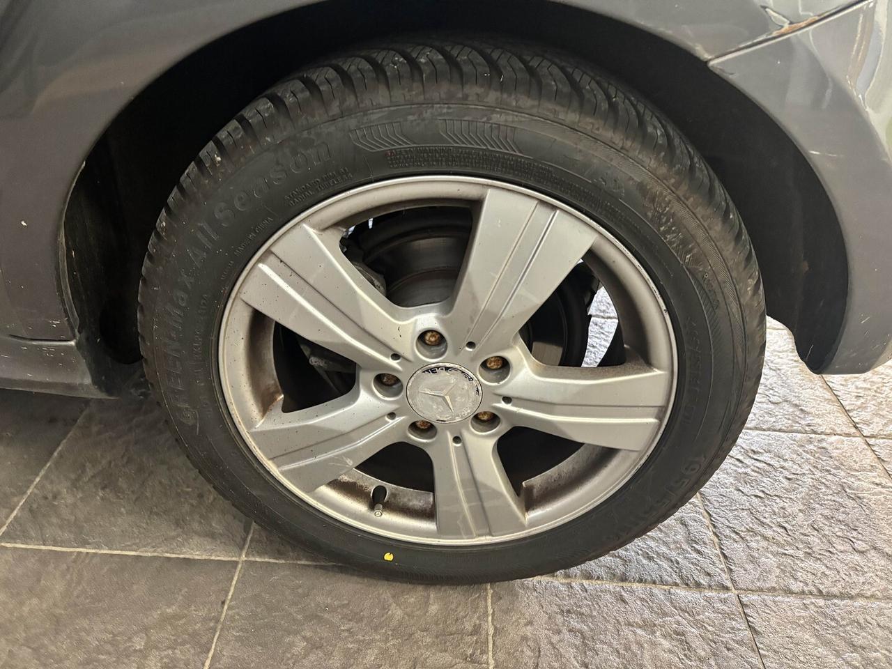 MERCEDES BENZ A 160 BlueEFFIENCY Special Edition