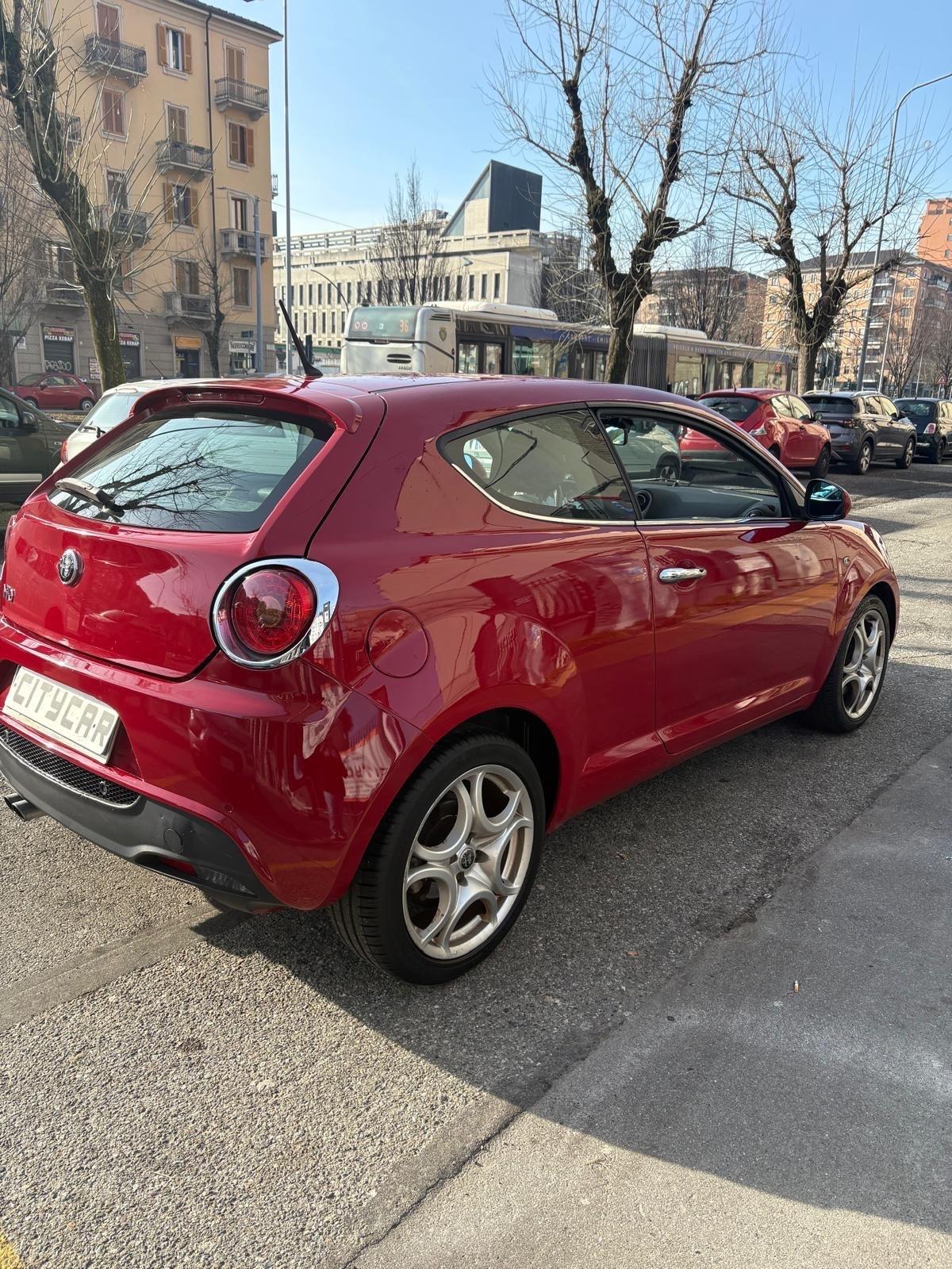 Alfa Romeo MiTo 1.4 T 155 CV Distinctive Sport Pack